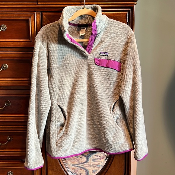 GUC Patagonia Women's Re-Tool Snap-T®
Fleece Pullover - Picture 2 of 5